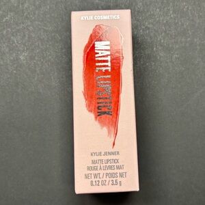 Kylie Cosmetics Matte Lipstick #411 Blushing Babe 0.12oz/3.5g Kylie Jenner NIB